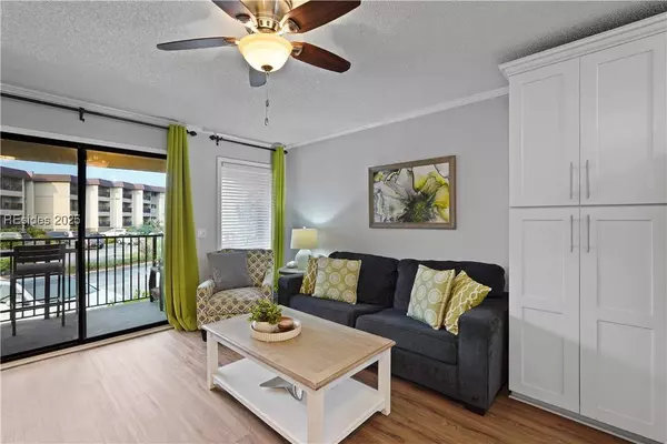 40 Folly Field RD #B111, Hilton Head Island, SC 29928