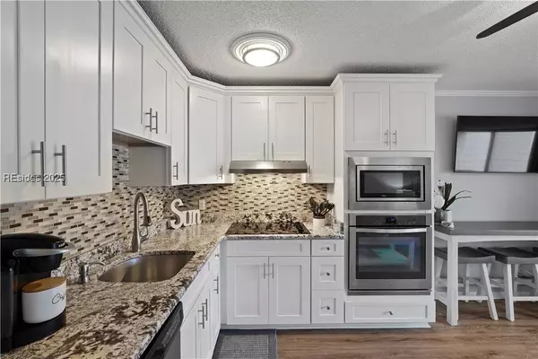 40 Folly Field RD #B111, Hilton Head Island, SC 29928