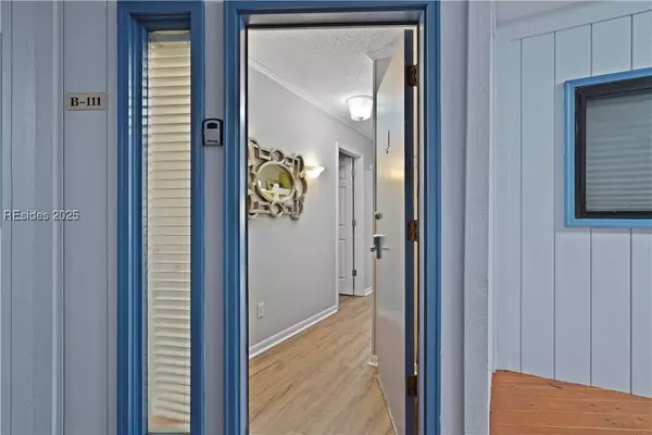 40 Folly Field RD #B111, Hilton Head Island, SC 29928