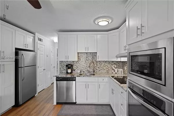 40 Folly Field RD #B111, Hilton Head Island, SC 29928