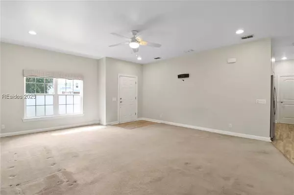 15 Hanahan LN, Hilton Head Island, SC 29926