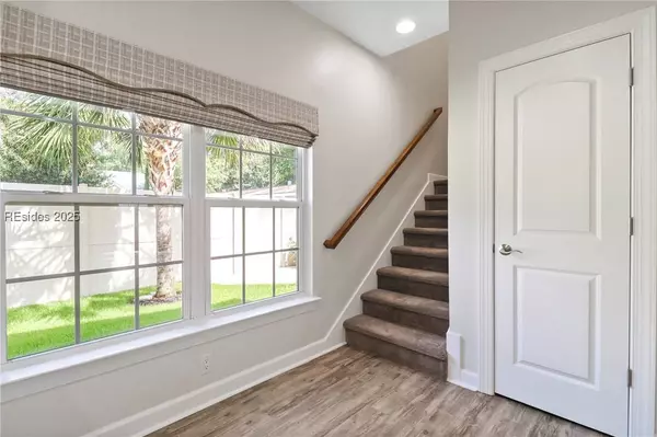 15 Hanahan LN, Hilton Head Island, SC 29926