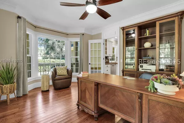 4 Narragansett LN, Hilton Head Island, SC 29928