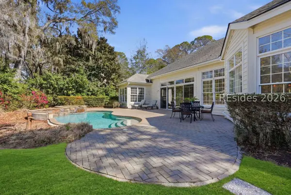 8 Sheldon LN, Hilton Head Island, SC 29926