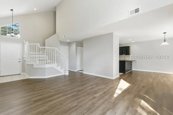 19 Lake Linden LN #19, Bluffton, SC 29910