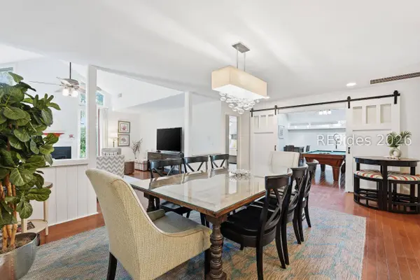 11 Hollyberry LN, Hilton Head Island, SC 29928