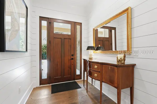 11 Jingle Shell LN, Hilton Head Island, SC 29926