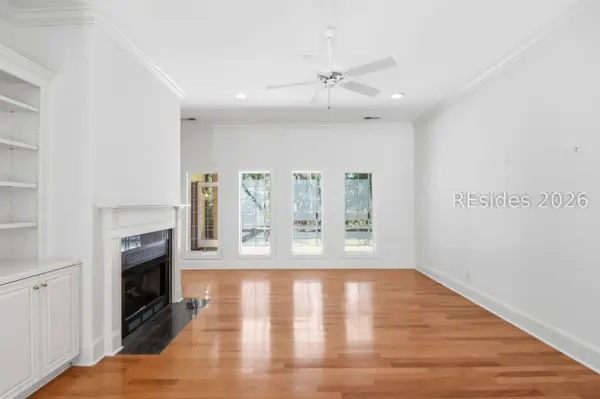 37 Crooked Pond DR, Hilton Head Island, SC 29926