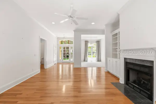 37 Crooked Pond DR, Hilton Head Island, SC 29926