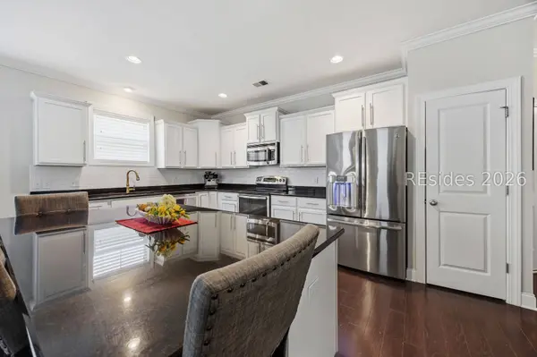 16 Dewees LN, Hilton Head Island, SC 29926