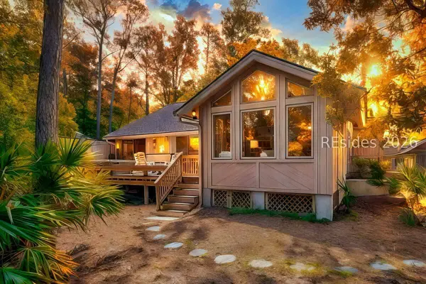 8 Pine CT, Hilton Head Island, SC 29928