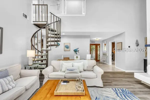 8 Pine CT, Hilton Head Island, SC 29928