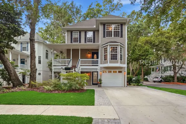 10 Victoria Square DR