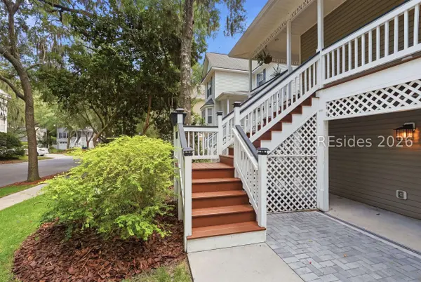 10 Victoria Square DR, Hilton Head Island, SC 29926
