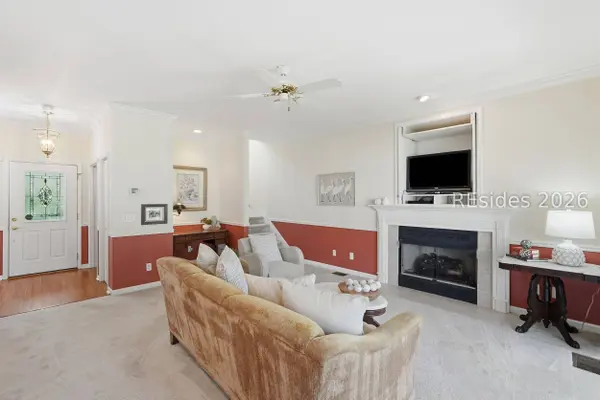 65 Victoria Square DR, Hilton Head Island, SC 29926