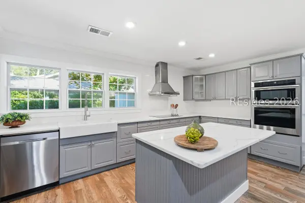 24 Angel Wing DR, Hilton Head Island, SC 29926