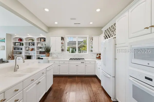 16 Bayley Point LN, Hilton Head Island, SC 29926