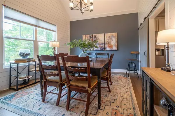 13 Jamilee CV, Cartersville, GA 30120