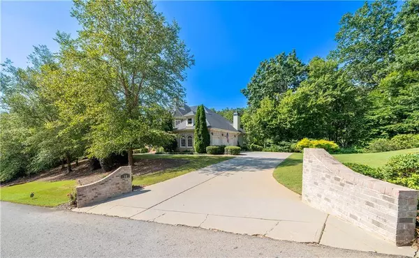 14 Retreat RDG SE, Cartersville, GA 30120