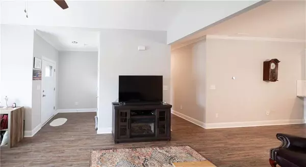 12 Calloway LN, Cartersville, GA 30120