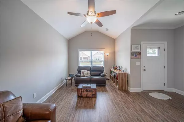 12 Calloway LN, Cartersville, GA 30120