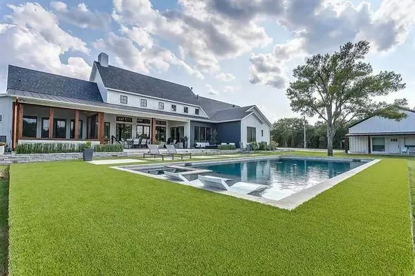 455A Bates RD, Cartersville, GA 30120