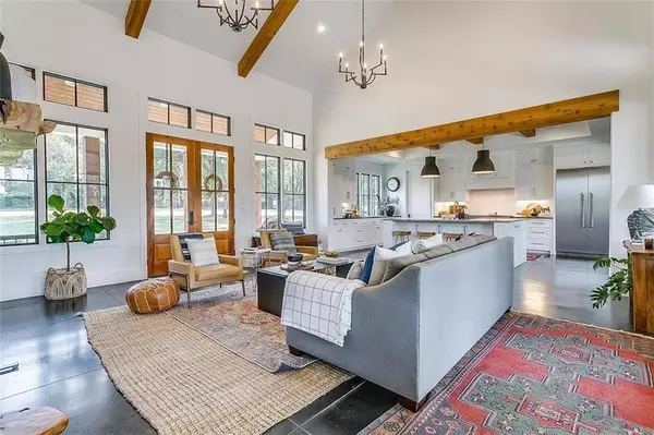 455A Bates RD, Cartersville, GA 30120