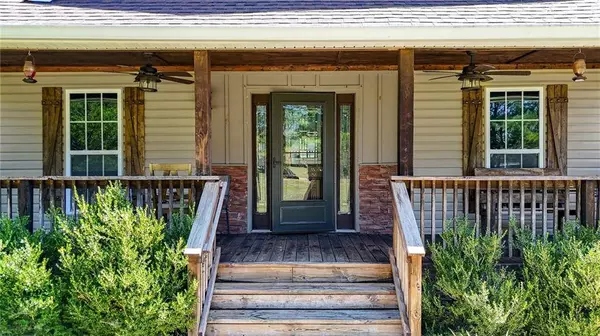 22 Ravenfield RD, Taylorsville, GA 30178