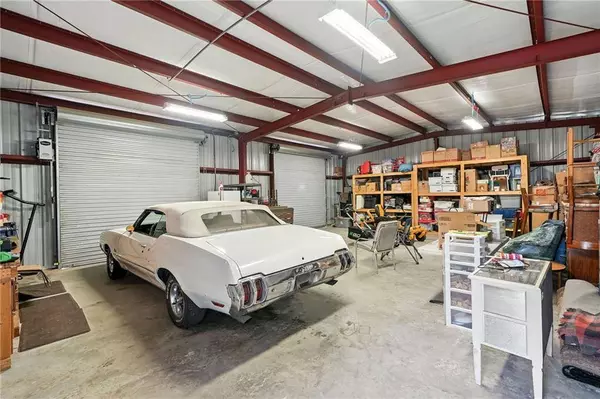 3 Colonial Club DR SE, Acworth, GA 30102