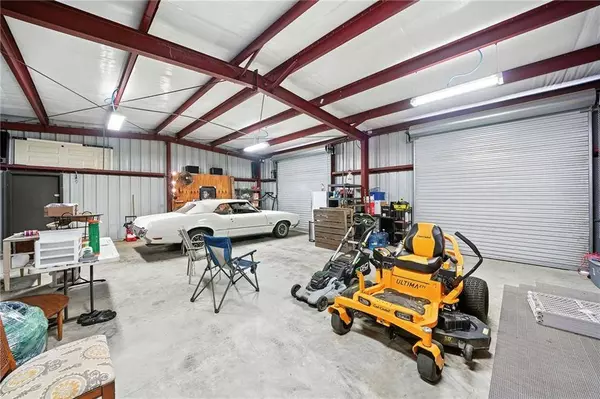 3 Colonial Club DR SE, Acworth, GA 30102