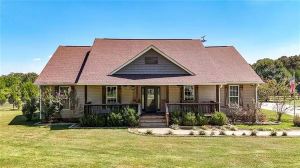 22 Ravenfield RD, Taylorsville, GA 30178