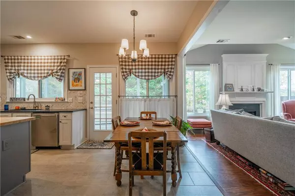 2205 Sugar Maple CT NW, Acworth, GA 30101