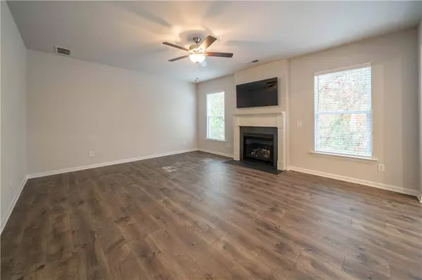 14 Lakewood CT SE, Cartersville, GA 30120