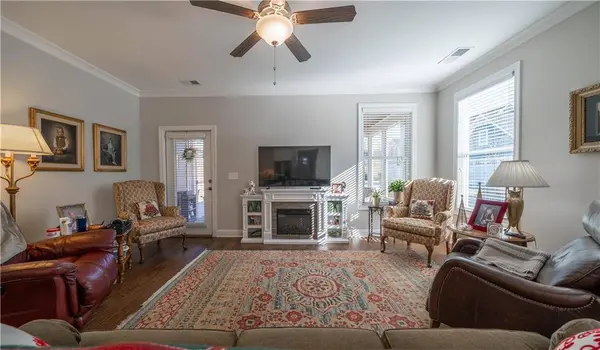 32 Encore LN, Cartersville, GA 30120