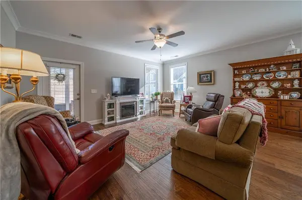 32 Encore LN, Cartersville, GA 30120