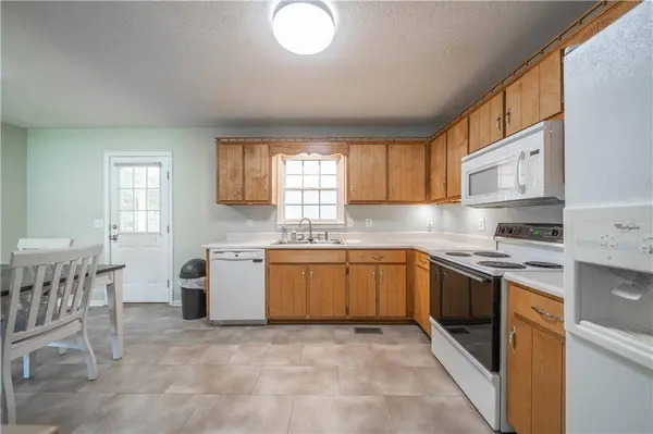 12 Adams WAY NW, Adairsville, GA 30103