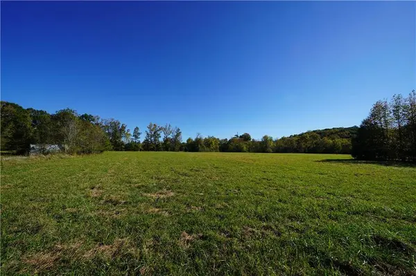 137 Brown LOOP NW, Cartersville, GA 30121