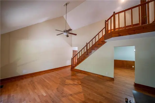 137 Brown LOOP NW, Cartersville, GA 30121