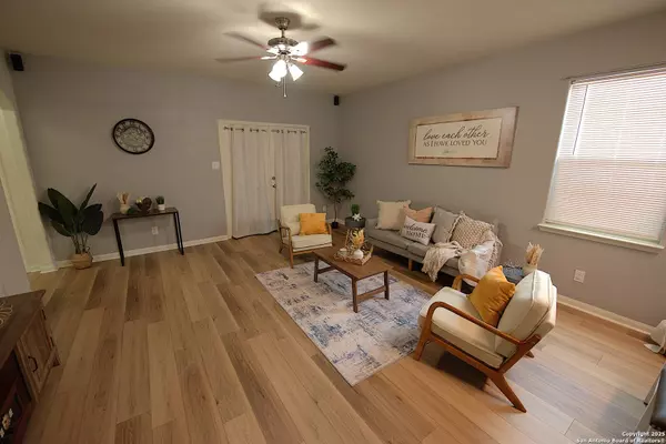 6738 Luckey Tree, San Antonio, TX 78252