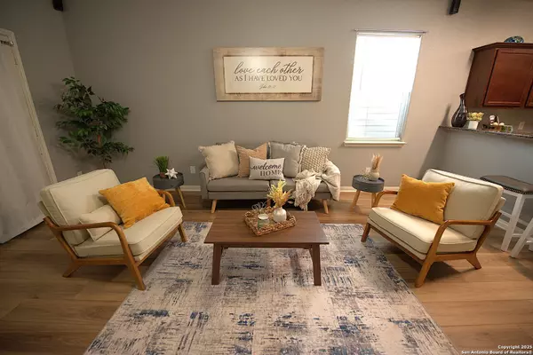 6738 Luckey Tree, San Antonio, TX 78252