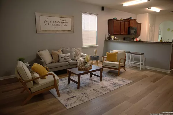 6738 Luckey Tree, San Antonio, TX 78252