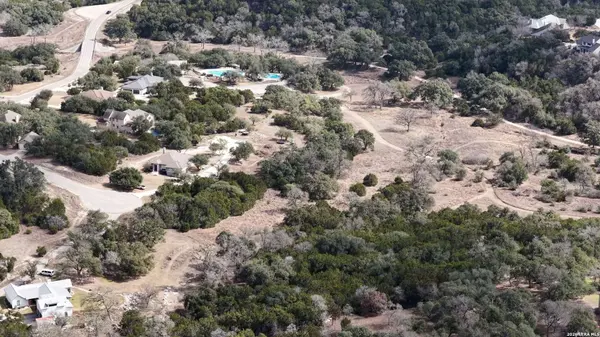 123 Sugar Spgs, Canyon Lake, TX 78133