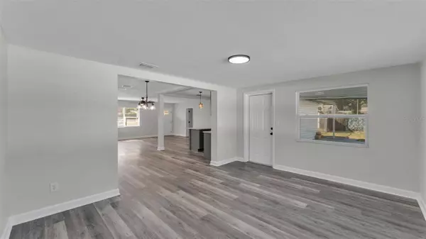 1599 AVENUE E NE, Winter Haven, FL 33881