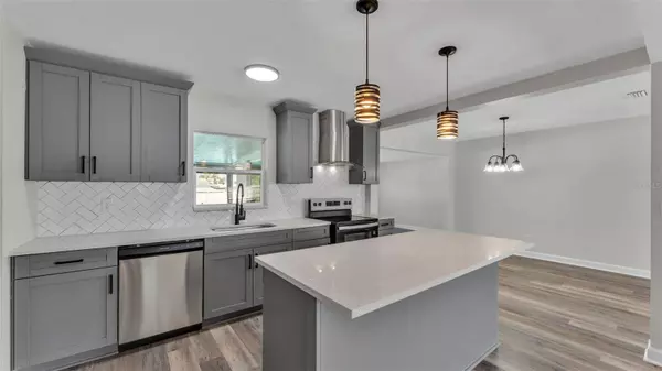 1599 AVENUE E NE, Winter Haven, FL 33881