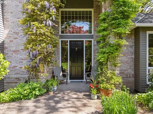 1093 TYNDALL CT, Lake Oswego, OR 97034