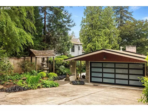 17455 BLUE HERON RD, Lake Oswego, OR 97034