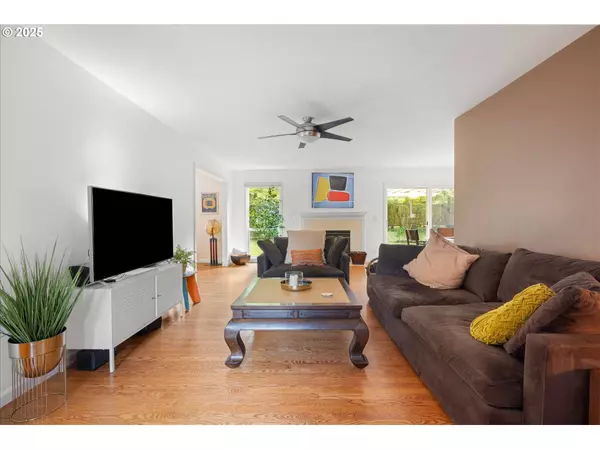 8540 SW 57TH AVE, Portland, OR 97219