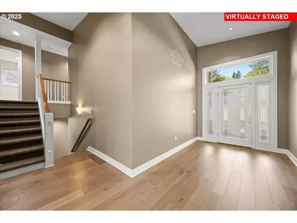 17739 CARDINAL DR, Lake Oswego, OR 97034