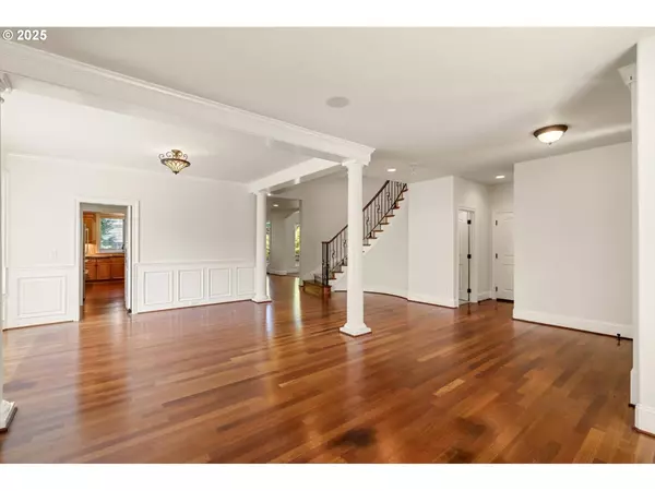 4123 CHAD DR, Lake Oswego, OR 97034