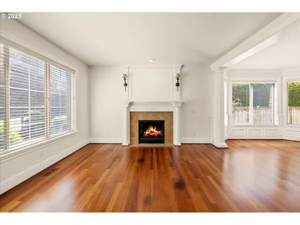 4123 CHAD DR, Lake Oswego, OR 97034